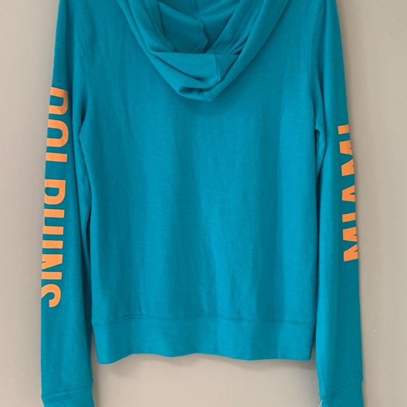 NFL merchandise. - Picture 4 of 6